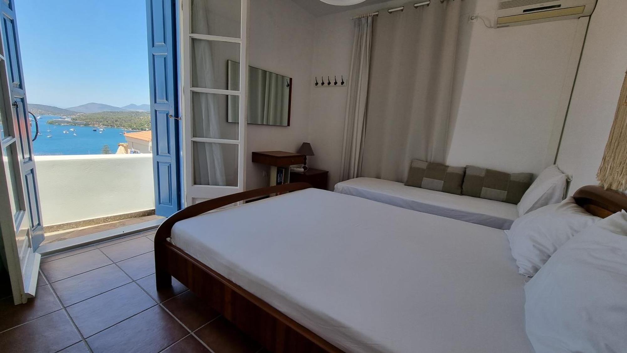 Panoramic View Apartment Poros Town 外观 照片
