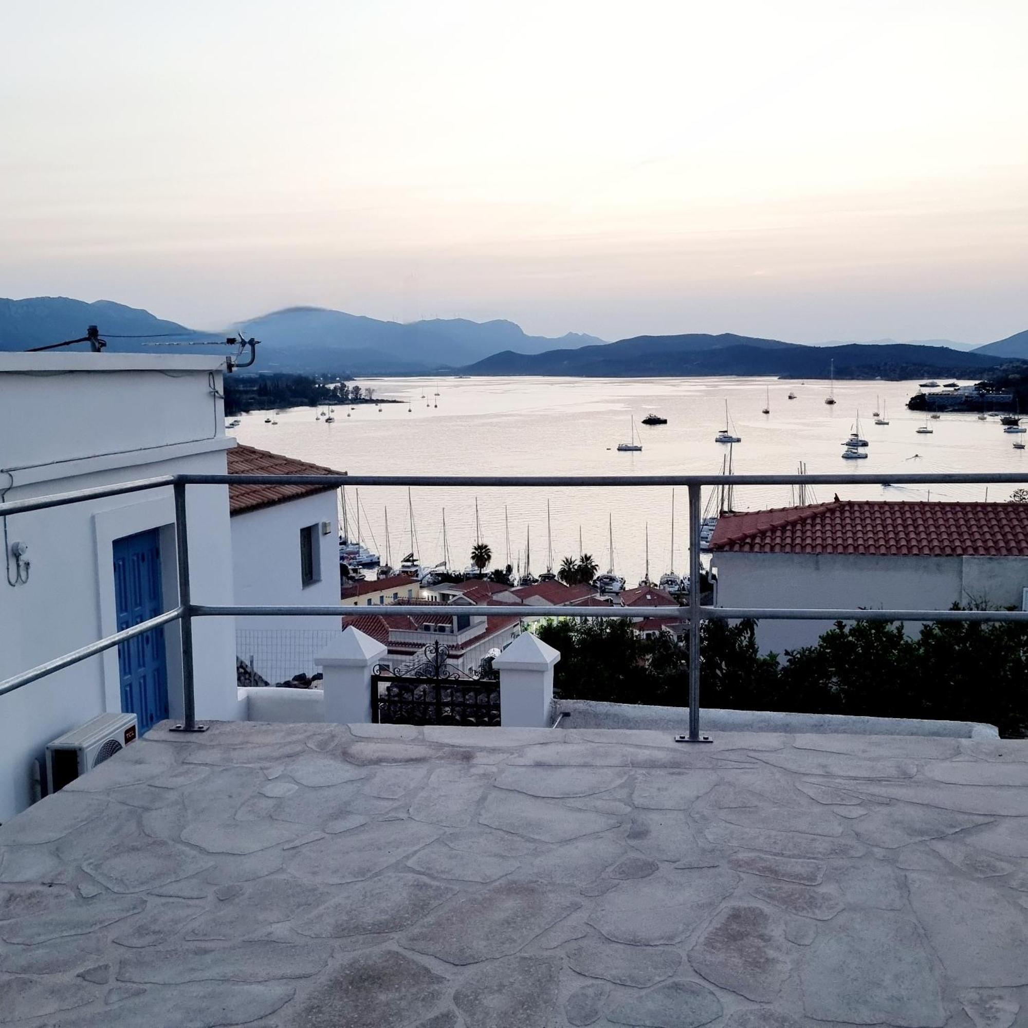 Panoramic View Apartment Poros Town 外观 照片